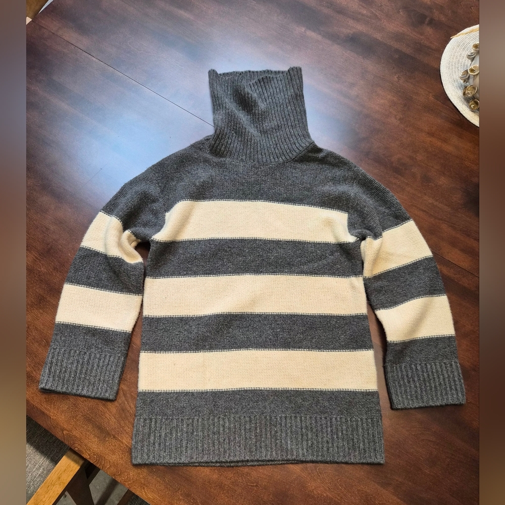 H&M Premium Wool Cashmere Blend Turtleneck Sweater Sz XS